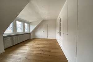 3-Zimmer-DG-Wohnung mit gehobener Innenausstattung in Düsseldorf – Die vollständige Adresse der Immobilie erhältst du vom Anbieter., 40545 Oberkassel, Düsseldorf – Vorschaubild 12