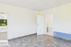 FREISTEHENDES WOHNHAUS MIT ÜBERDACHTEM BALKON UND SICHT INS GRÜNE IN FREUDENBURG! – Trier-Saarburg (Kreis) – Vorschaubild 2