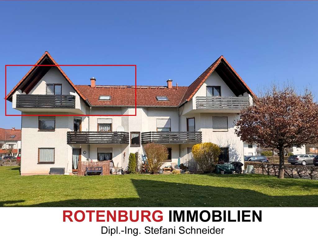 Immobilie in Rotenburg an der Fulda - 3-Zimmer-DG-Wohnung mit großem Süd-Balkon in ruhiger Wohnlage stadtnah in Rotenburg - Bild 0