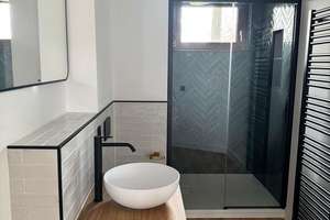 Sanierte Altbauwohnung mit hohen Decken, Flair und Sonnenbalkon. – Die vollständige Adresse der Immobilie erhältst du vom Anbieter., 40219 Unterbilk, Düsseldorf – Vorschaubild 4