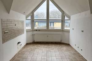 Charmante Dachgeschosswohnung mit toller Aussicht! Im Zentrum von Essen-Kray! – Krayer Straße 227, 45307 Kray, Essen – Vorschaubild 7