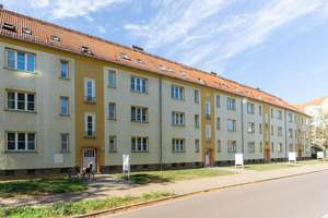 Frisch saniert - bald verfügbar Schöne 2-Raum Wohnung mit Balkon – Freiligrathstraße 13, 39218 Schönebeck (Elbe) – Vorschaubild 3