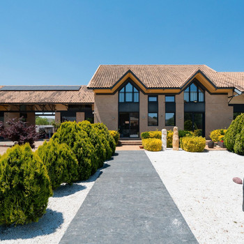 Exklusive Villa; Effizienz und Großzügigkeit
