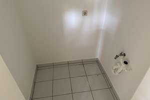 Renovierte 1-Zimmer-Wohnung mit Balkon, neuer EBK & Aufzug in Barleben – Die vollständige Adresse der Immobilie erhältst du vom Anbieter., 39108 Barleben – Vorschaubild 7