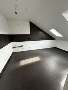 Gemütliche 2-Zimmer Dachgeschosswohnung in guter Lage in Korschenbroich