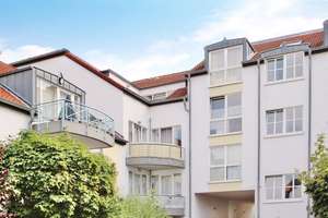 Schöne Wohnung mit Balkon und Tiefgaragenstellplatz!