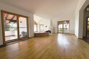 Stilvolles Einfamilienhaus mit großem Naturgarten,  Kamin und hochwertiger Ausstattung – Die vollständige Adresse der Immobilie erhältst du vom Anbieter., 83052 Bruckmühl – Vorschaubild 6