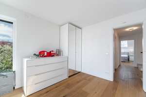 Sonniger Familientraum mit exklusiver Ausstattung * Kamin * Südwestausrichtung * Wärmepumpe BJ 2021 – Fürstenfeldbruck (Kreis) – Vorschaubild 20