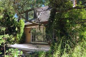 Grün, ruhig und großzügig, Einfamilienhaus mit Garten, zwei Terrassen und Kamin in Berlin,Wannsee