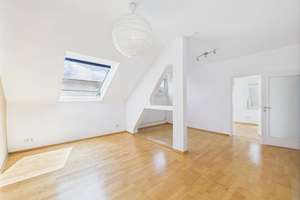 Bad Homburg v.d.H.: *Mehrgenerationenhaus mit Anbau und separagter Werkstatt im Hof* – Die vollständige Adresse der Immobilie erhältst du vom Anbieter., 61350 Bad Homburg vor der Höhe – Vorschaubild 10