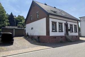 1-2 Familienhaus mit idyllischem Garten in Nanzdietschweiler