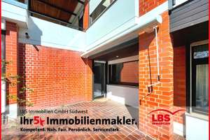 Gebäudekomplex Wohnhaus und Arztpraxis: Großzügige Residenz oder Steuersparmodell für Pflegebetriebe – Die vollständige Adresse der Immobilie erhältst du vom Anbieter., 68309 Käfertal, Mannheim – Vorschaubild 4