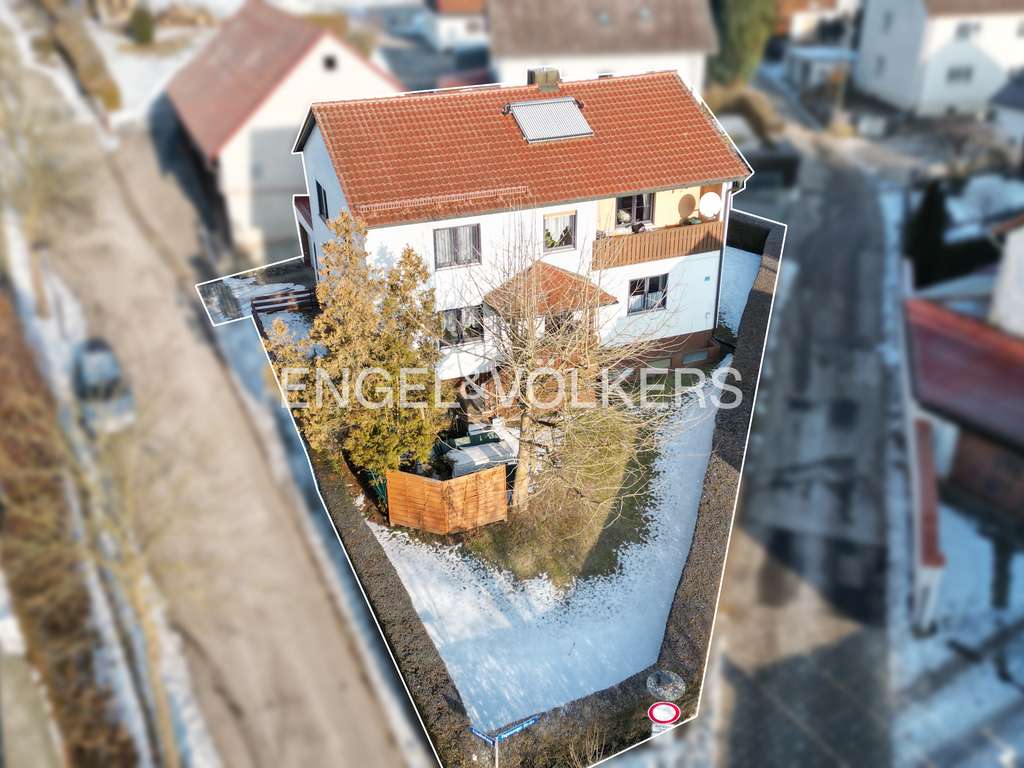 Immobilie in Sinzing - Leben im Herzen von Sinzing - Großzügiges Einfamilienhaus mit Einliegerwohnung - Bild 1