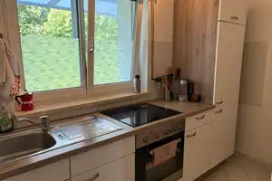 Geschmackvolle 2-Zimmer-EG-Wohnung mit Einbauküche in Schwalbach am Taunus – Spechtstr. 11, 65824 Main-Taunus-Kreis – Vorschaubild 6