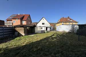 EFH in Schwabelweis mit großem Grundstück - Abreissen oder Sanieren – Die vollständige Adresse der Immobilie erhältst du vom Anbieter., 93055 Schwabelweis, Regensburg – Vorschaubild 2