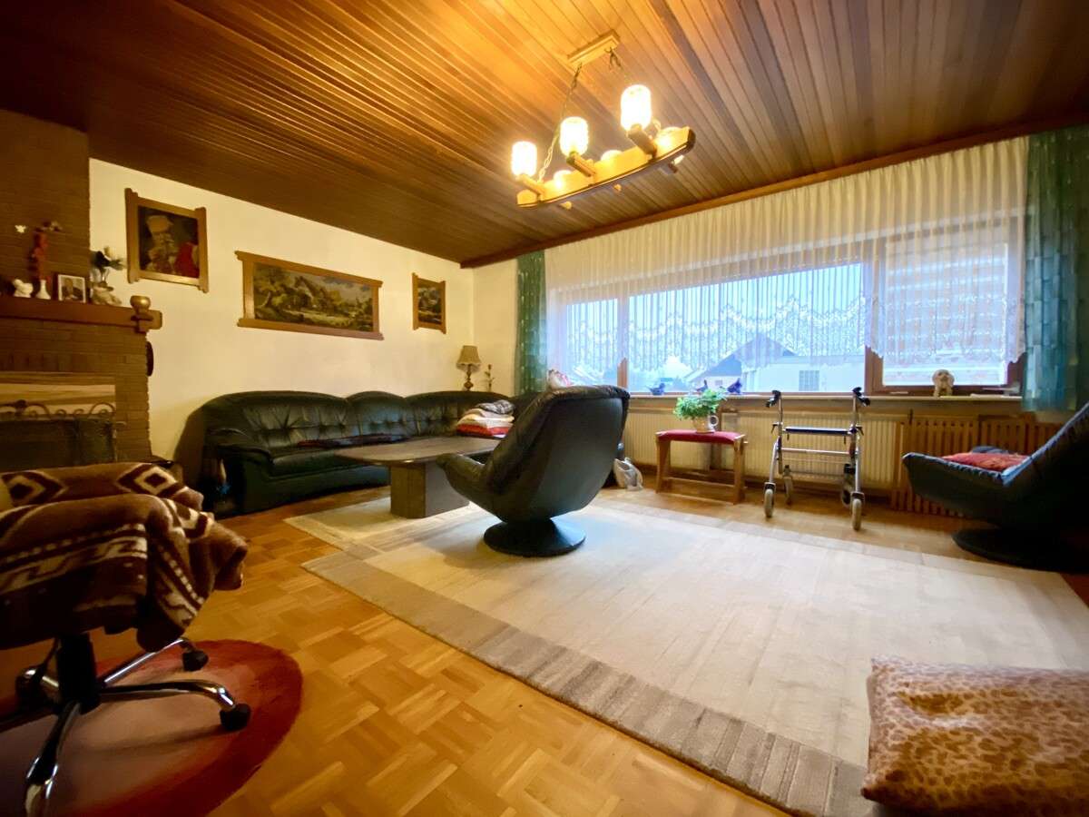 Immobilie in Stadecken-Elsheim - Großzügiges Familienhaus - Perfekter Ausgangspunkt für Pendler! - Bild 2