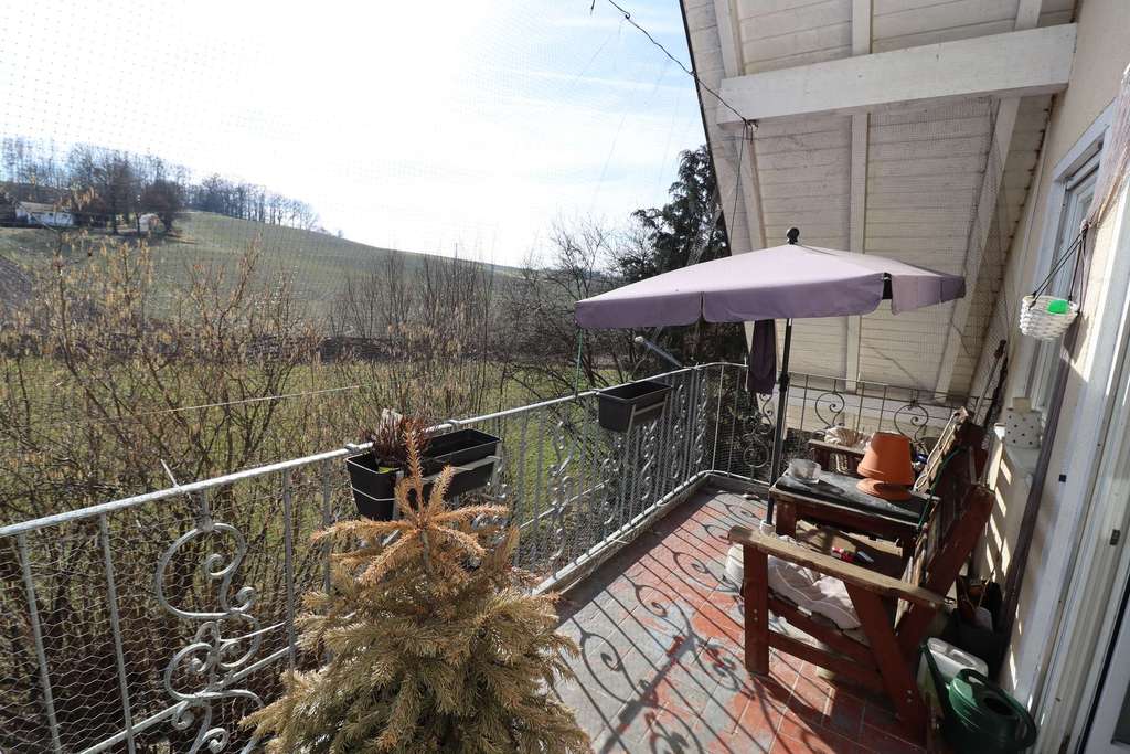 Immobilie in Fraunberg - Wohnen mit Charakter: Dachgeschosswohnung ruhig gelegen mit extra Raum - Bild 4