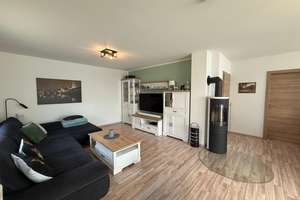 Gepflegtes Einfamilienhaus mit Keller und Doppelgarage in Burglengenfeld / Holzheim am Forst – Die vollständige Adresse der Immobilie erhältst du vom Anbieter., 93183 Holzheim am Forst – Vorschaubild 15