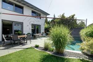 VERKAUF: Traumhaus in ruhiger Lage – Pool, Sauna & Whirlpool inklusive! – Die vollständige Adresse der Immobilie erhältst du vom Anbieter., 82205 Gilching – Vorschaubild 41
