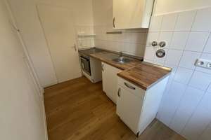 2 Zimmer-Wohnung mit Küchenzeile und Tageslichtbad mit Dusche in Lübeck-Kücknitz – Josephstraße 2, 23569 Kücknitz, Lübeck – Vorschaubild 9