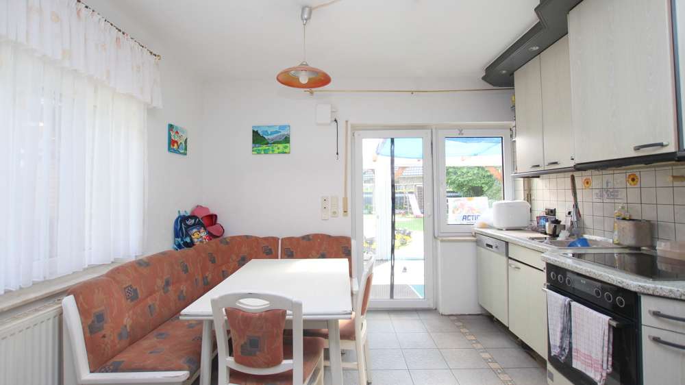 Immobilie in Friesoythe - Kapitalanlage! Solide Doppelhaushälfte mit PV-Anlage, Garage und großem Gartenbereich in Friesoythe - Bild 0