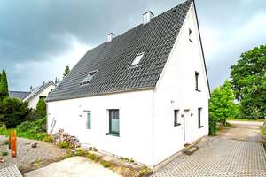 Modernisiertes Zweifamilienhaus in ruhiger Lage – Die vollständige Adresse der Immobilie erhältst du vom Anbieter., 26209 Hatten – Vorschaubild 31