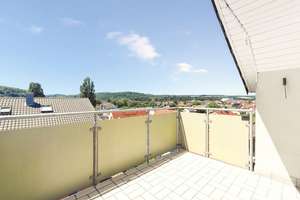 Wohnen mit Weitblick – gepflegte Dachgeschosswohnung mit Balkon, Stellplatz & niedrigem Hausgeld – Die vollständige Adresse der Immobilie erhältst du vom Anbieter., 97828 Marktheidenfeld – Vorschaubild 7