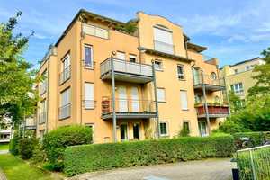 Kapitalanlage: Vermietete 2-Zimmer-Wohnung mit Balkon und TG-Stellplatz – Dresden – Vorschaubild 2