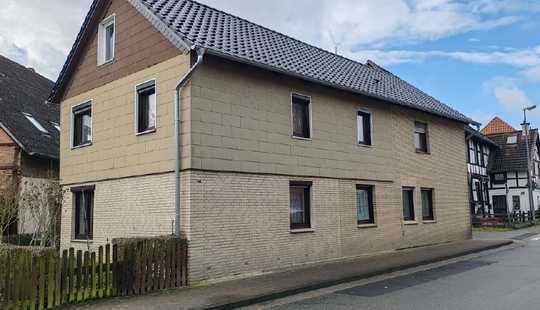 Bild von Einfamilienhaus mit 2 Wohnungen in Flechtorf
