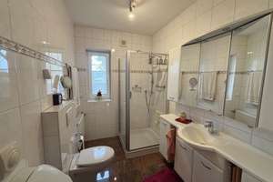Wohlfühlen auf einer Ebene in Rheine-Elte!
Bungalow für nahezu jede Altersgruppe zur Miete. – Die vollständige Adresse der Immobilie erhältst du vom Anbieter., 48432 Rheine – Vorschaubild 8