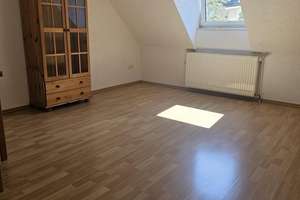 Kapitalanlage oder Selbstnutzung: 2,5-Zimmer-Dachgeschosswohnung in Stuttgart (Ohne Makler)