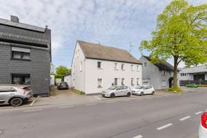 Attraktives Haus mit vielseitigen Nutzungsmöglichkeiten in Top-Lage! – Die vollständige Adresse der Immobilie erhältst du vom Anbieter., 44379 Kirchlinde, Dortmund – Vorschaubild 2