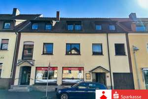 Zentral gelegenes Wohn- und Geschäftshaus  – Die vollständige Adresse der Immobilie erhältst du vom Anbieter., 66589 Merchweiler – Vorschaubild 1