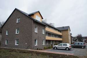 seniorengerechte 2-Zimmer-Wohnung im Dachgeschoss in Dortmund-Scharnhorst!! WBS erforderlich! – Maximilian Kolbe Straße 1, 44328 Alt-Scharnhorst, Dortmund – Vorschaubild 2