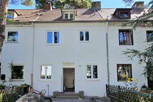 EINMALIG. ERSTMALIG. HAUS AM FISCHTAL IN ZEHLENDORF