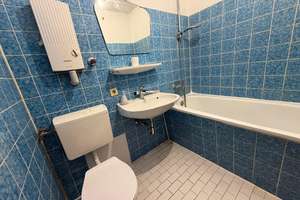 Helle 1-Zimmer-Wohnung mit Balkon, Kellerabteil und Tiefgaragenstellplatz in Köln Weiden – Ignystraße 2, 50858 Weiden, Köln – Vorschaubild 5