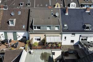 Eigennutzung oder Kapitalanlage: modernes Wohn- und Geschäftshaus in zentraler Lage, Köln-Flittard – Die vollständige Adresse der Immobilie erhältst du vom Anbieter., 51061 Flittard, Köln – Vorschaubild 2