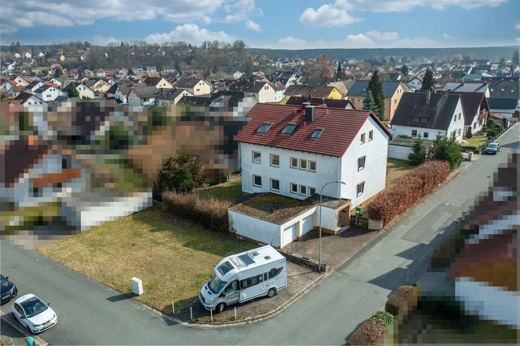 Immobilie in Röttenbach - Vielseitiges Wohnjuwel in Röttenbach – Renovieren, Gestalten, Profitieren! - Bild 1