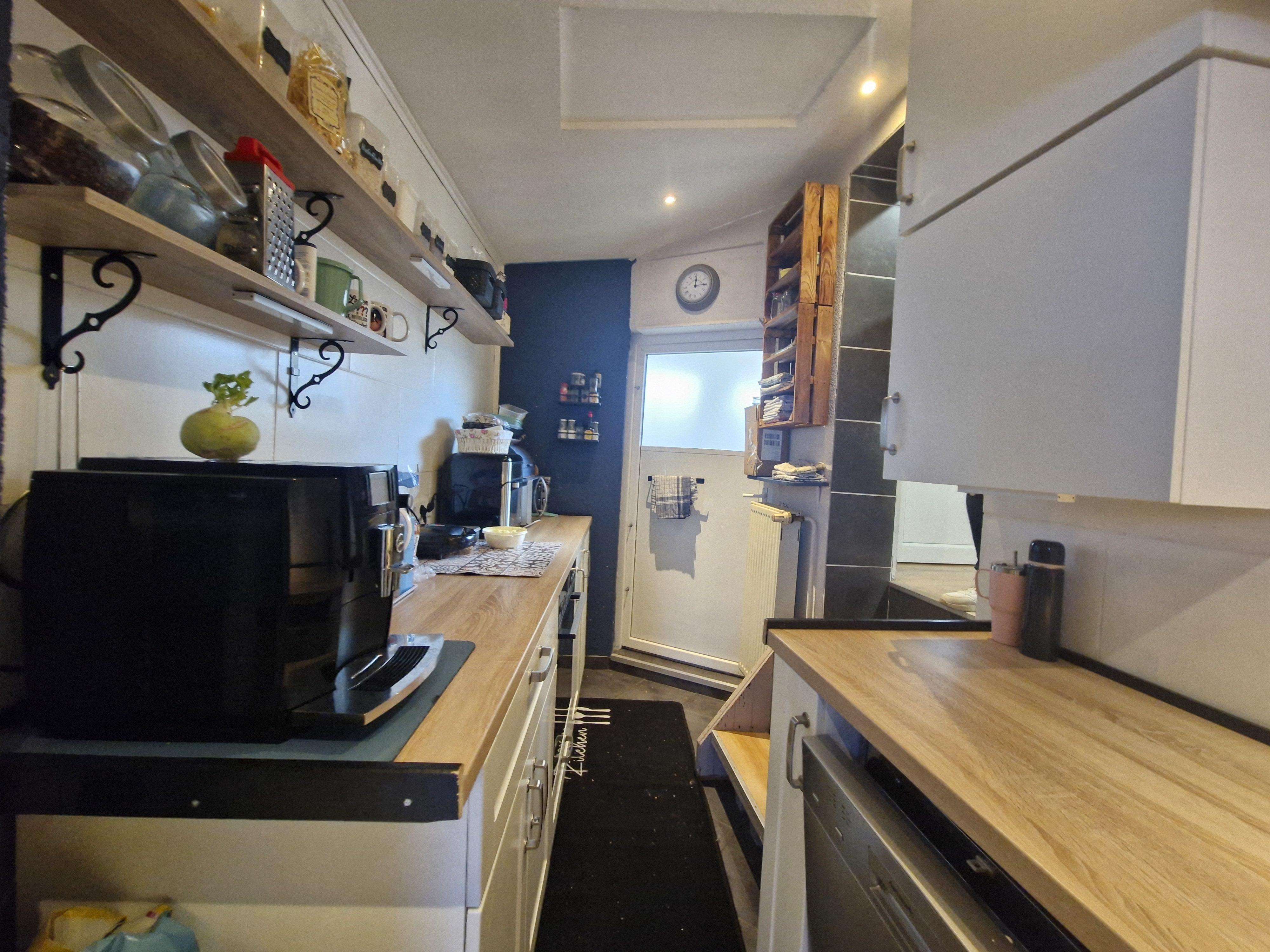 Immobilie in Wadgassen - Charmantes Einfamilienhaus mit Garage und pflegeleichtem Garten - Bild 0