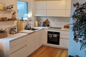 Möblierte exklusive 2 Zimmer Wohnung mit 100m2 SüdWest-Garten & Stellplatz, BJ 2018 – Knappenweg 53, 70569 Dachswald, Stuttgart – Vorschaubild 2