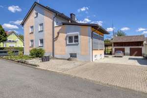 Umfangreich saniertes Wohnhaus mit ca. 260 m² Wohnfläche in ruhiger Ortsrandlage - Memmelsdorf - OT – Die vollständige Adresse der Immobilie erhältst du vom Anbieter., 96117 Memmelsdorf – Vorschaubild 39