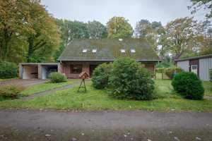 Doppelhaushälfte in idyllischer Lage mit 2 Garagen auf 1000 m² Grund. – Buchholz in der Nordheide, Harburg (Kreis), 21244 Harburg (Kreis) – Vorschaubild 2