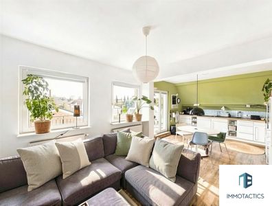 Großzügige 4-Zimmer- Wohnung mit Altbaucharme und Balkon in Bad Kreuznach-Süd