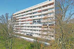 Vermietete 3,5-Zimmer-Wohnung mit traumhaft schönem Fernblick in Wolfsanger – Die vollständige Adresse der Immobilie erhältst du vom Anbieter., 34125 Wolfsanger, Kassel – Vorschaubild 1