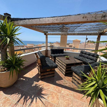 Großzügige 4-Schlafzimmer-Wohnung mit Terrasse, Balkon und exzellenten Annehmlichkeiten