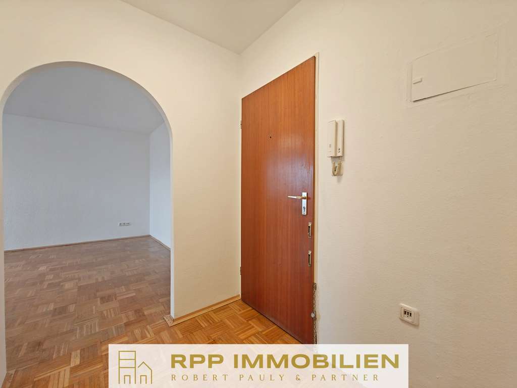 Immobilie in Unterschleißheim - Charmante 2-Zimmer-Wohnung in zentraler Lage - Bild 2