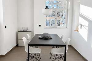 Urban Living Stuttgart-Mitte – möblierte 2,5-Zimmer-Altbauwohnung mit Balkon & Designausstattung – Paulinenstraße 14-16, 70178 Karlshöhe, Stuttgart – Vorschaubild 2