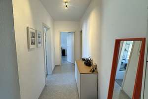 Zentrale, lichtdurchflutete 2,5-Zimmer-Wohnung in Uninähe mit 2 Balkonen – Die vollständige Adresse der Immobilie erhältst du vom Anbieter., 68159 Innenstadt/Jungbusch, Mannheim – Vorschaubild 2