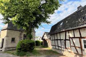 Verträumtes Fachwerkhaus, Hofanlage in Bad Godesberg, kernsaniert. Garten, Garage, Innenhof – Bachemer Straße 1, 53179 Bonn – Vorschaubild 1