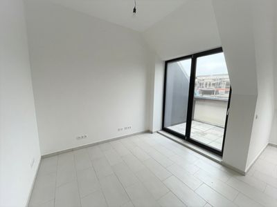 Coole kompakte DG- Wohnung mit Dachterrasse.
